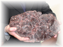 天然ヒマラヤ岩塩（ルビーソルト）の塊